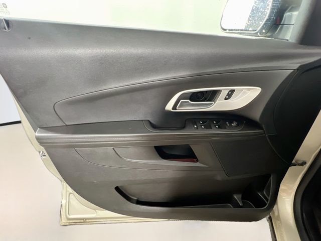Used 2016 Gold Chevrolet LS image 27