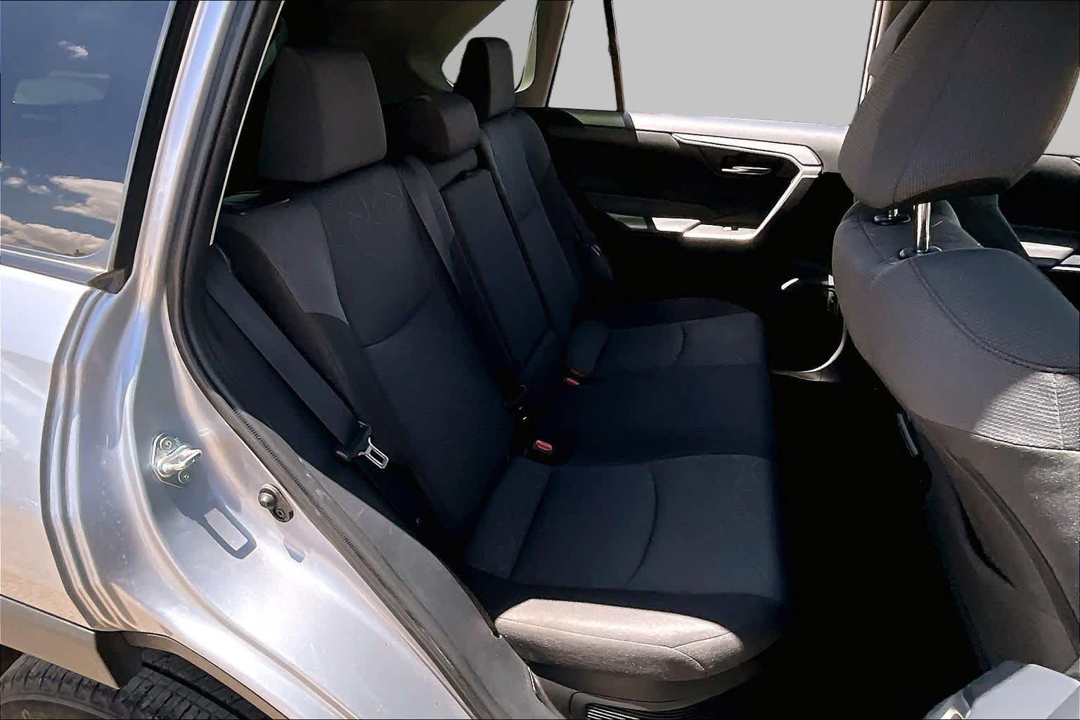 Used 2020 Silver Sky Metallic Toyota Hybrid XLE image 17