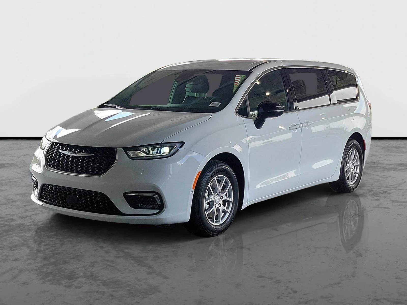 New 2026 Bright White Clear-Coat Exterior Paint Chrysler Select image 3