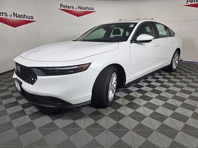 Certified Used 2025 Platinum White Pearl Honda LX image 10