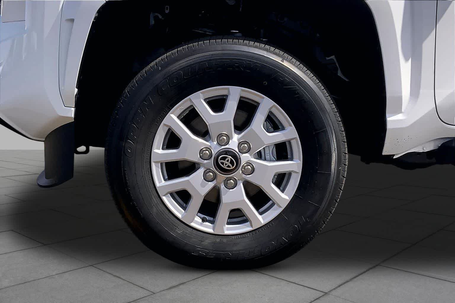 Used 2026 Ice Cap Toyota SR5 image 11