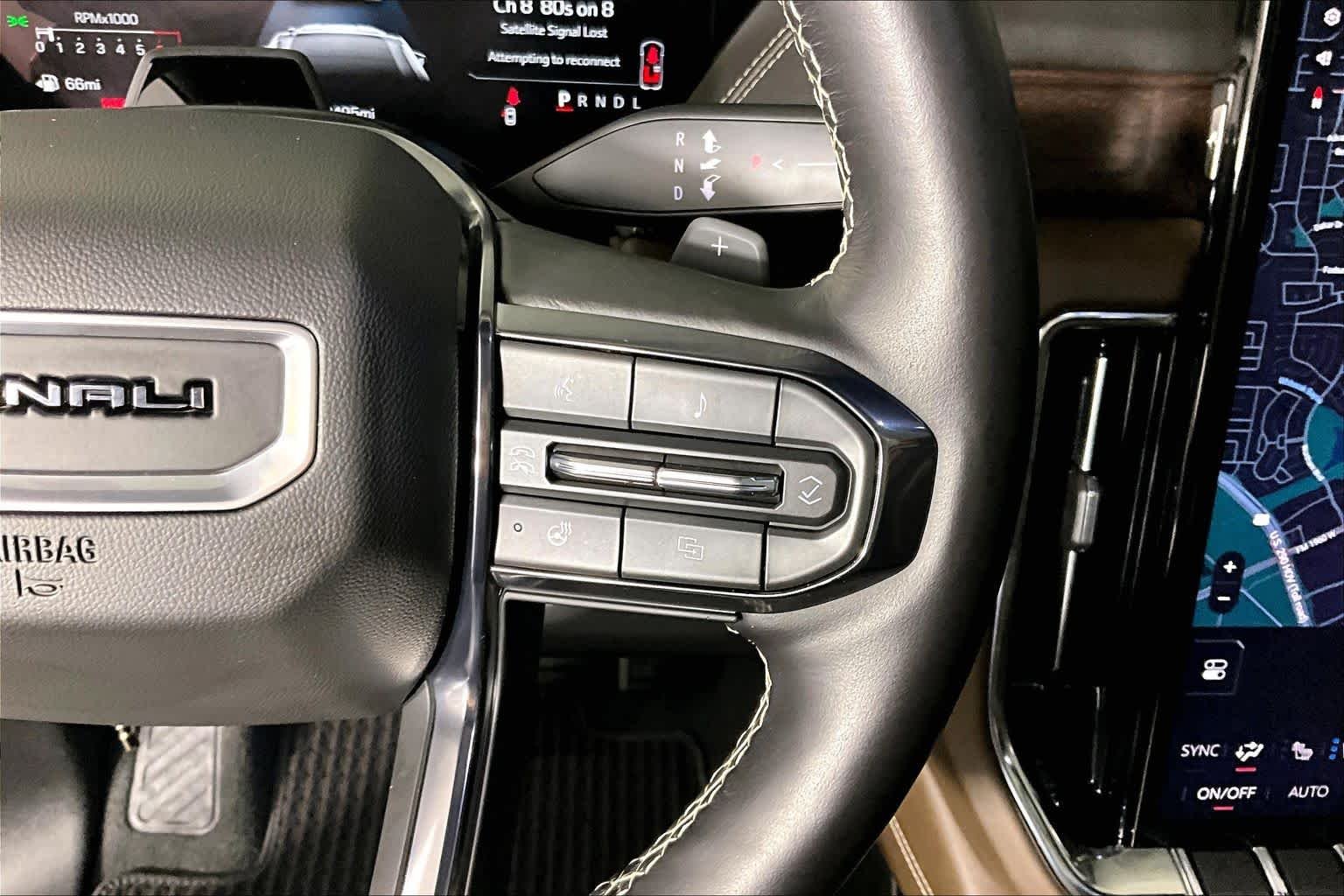 2025 GMC Yukon XL Denali Ultimate - Photo 24