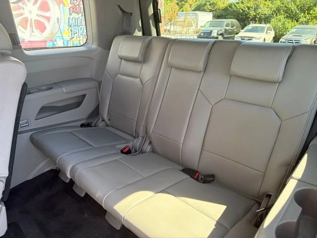 Used 2009 Black Honda EX-L image 21