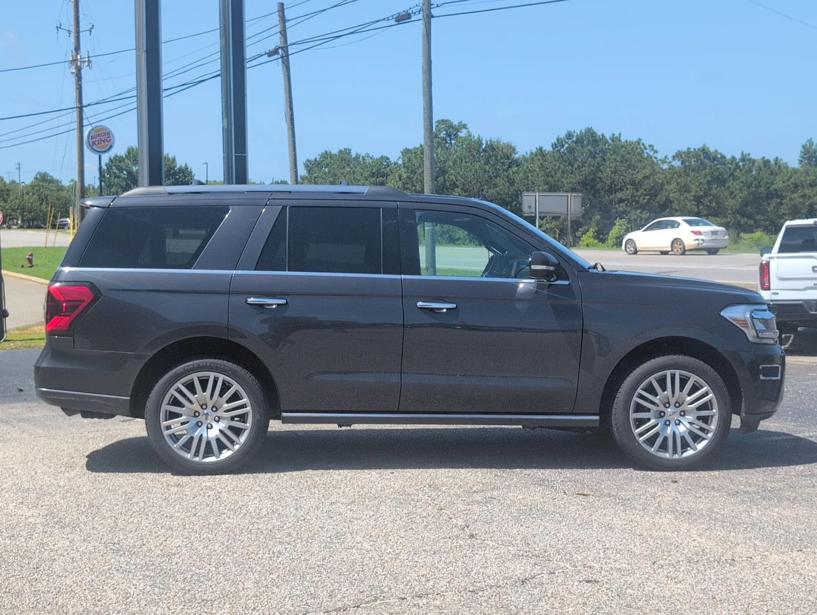 Used 2024 Gray Ford Limited image 8