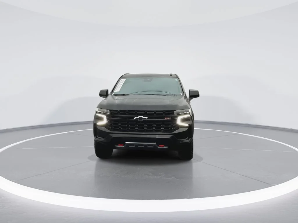 Used 2024 Black Chevrolet Z71 image 3