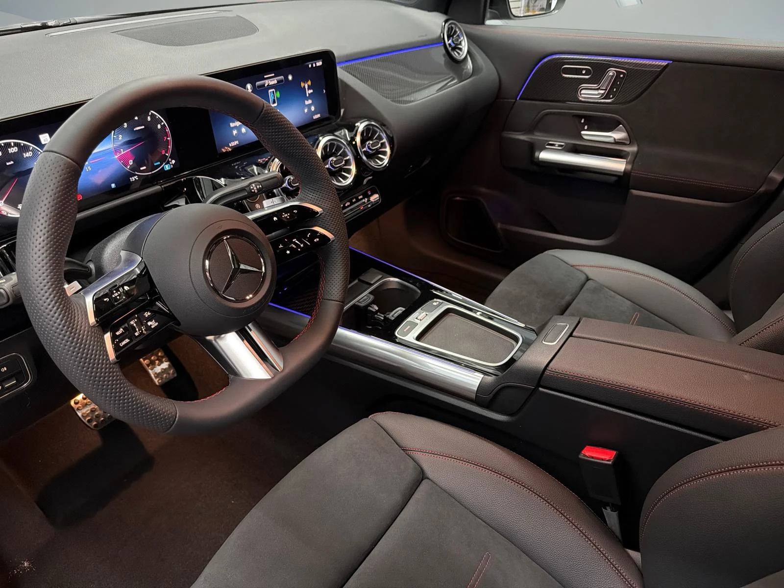 Used 2026 Grey Mercedes-Benz GLA 250 image 10