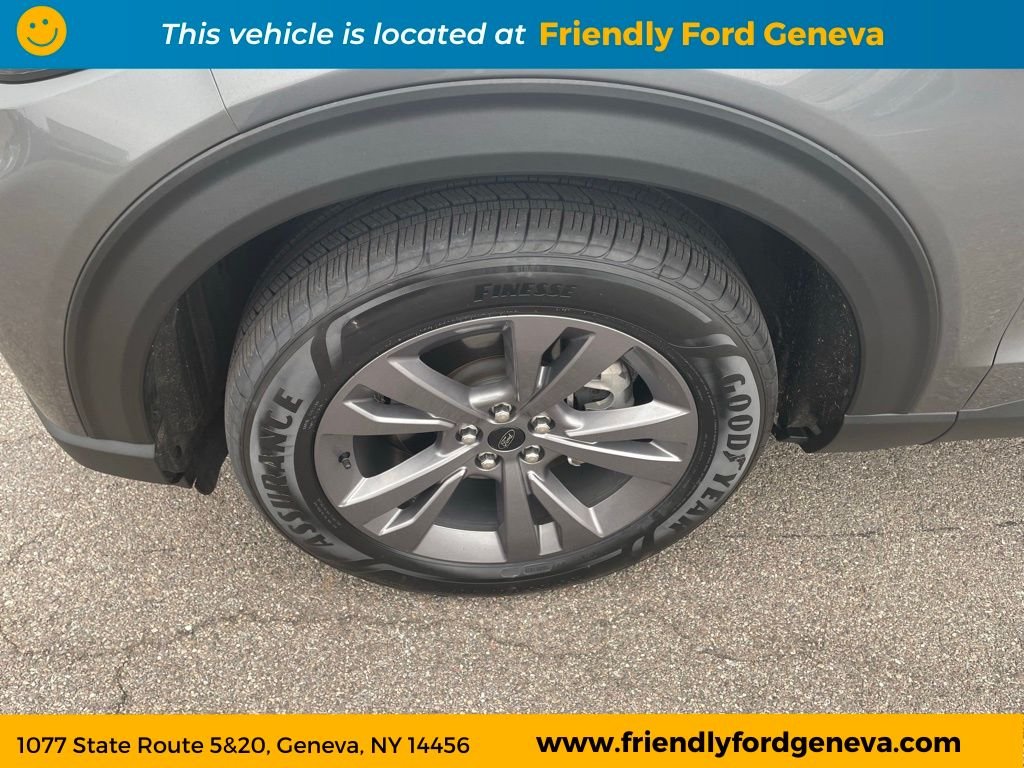 Used 2025 Gray Ford Active image 9