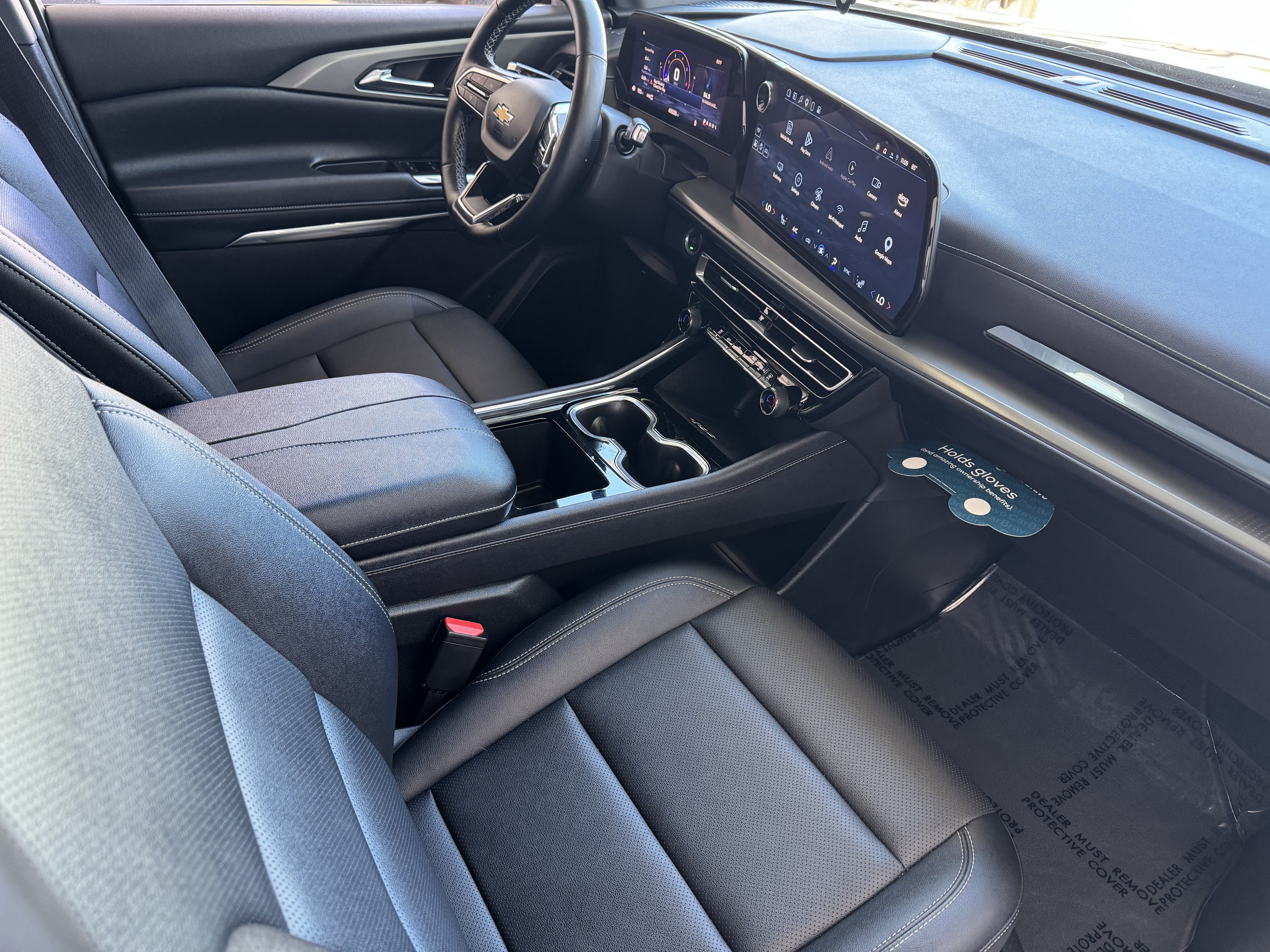 2025 Chevrolet Traverse LT - Photo 22