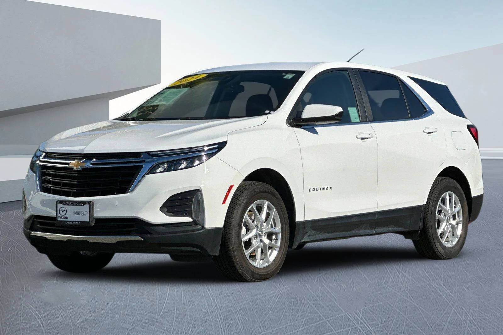 Used 2024 Summit White Chevrolet LT image 8