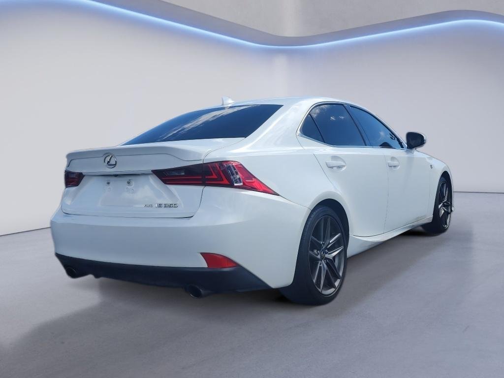 Used 2015 Starfire Pearl Lexus  image 6