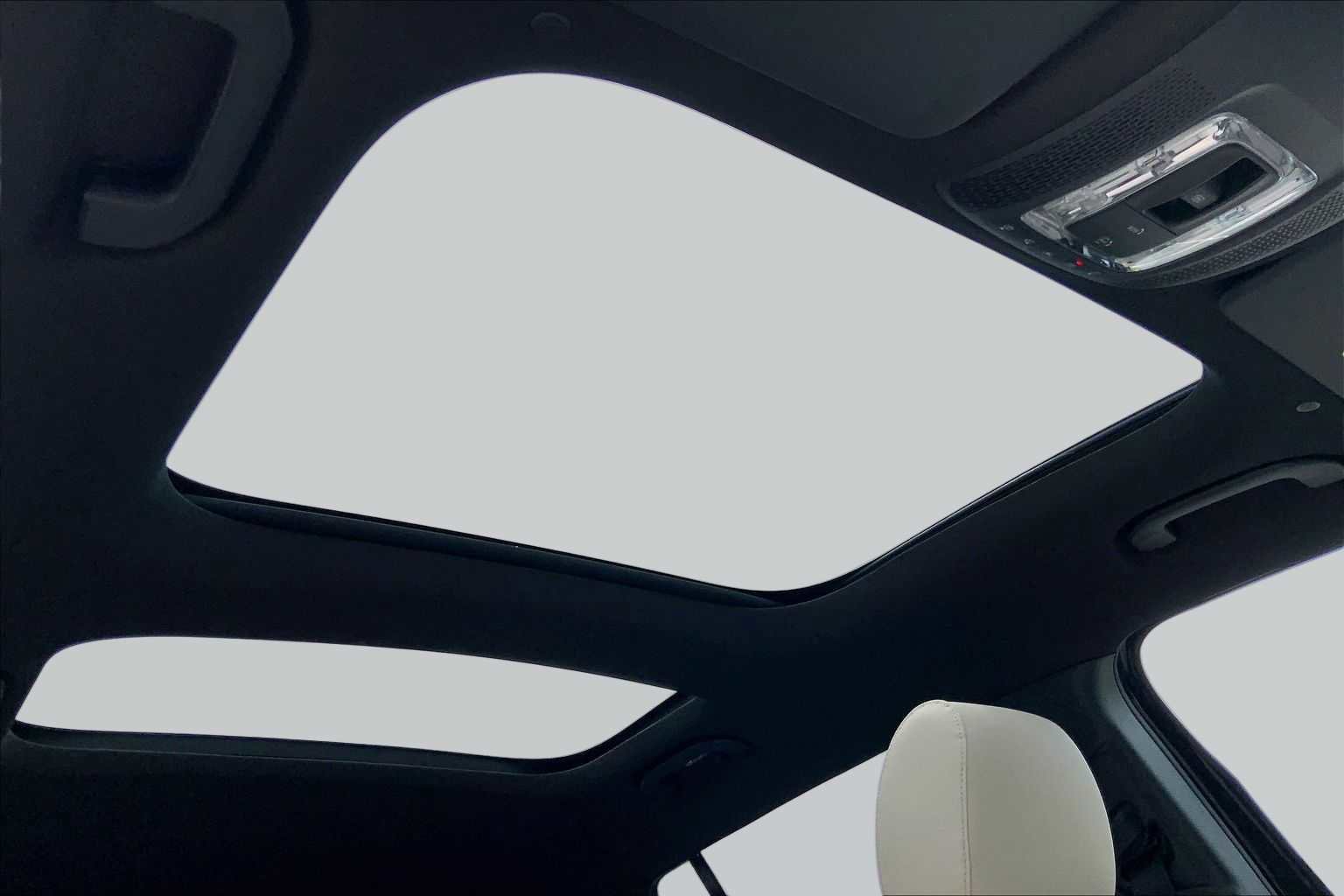 New 2026 Night Black Mercedes-Benz GLB 250 image 11