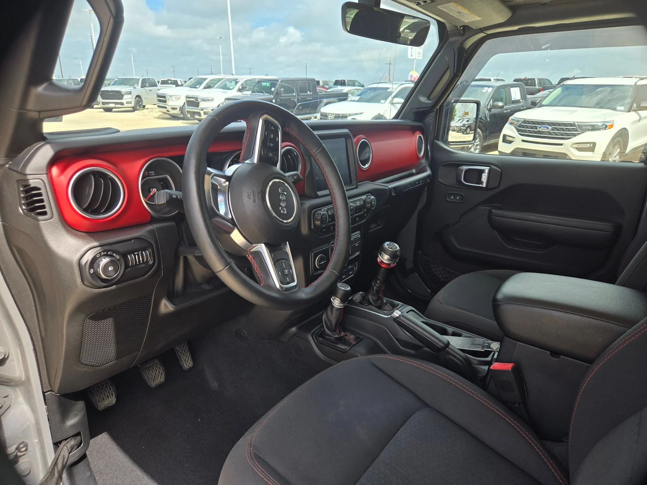 Used 2018 Gray Jeep Unlimited Rubicon image 11