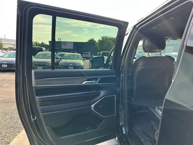 Used 2024 Black Jeep Series II Sport Utility 4D image 31