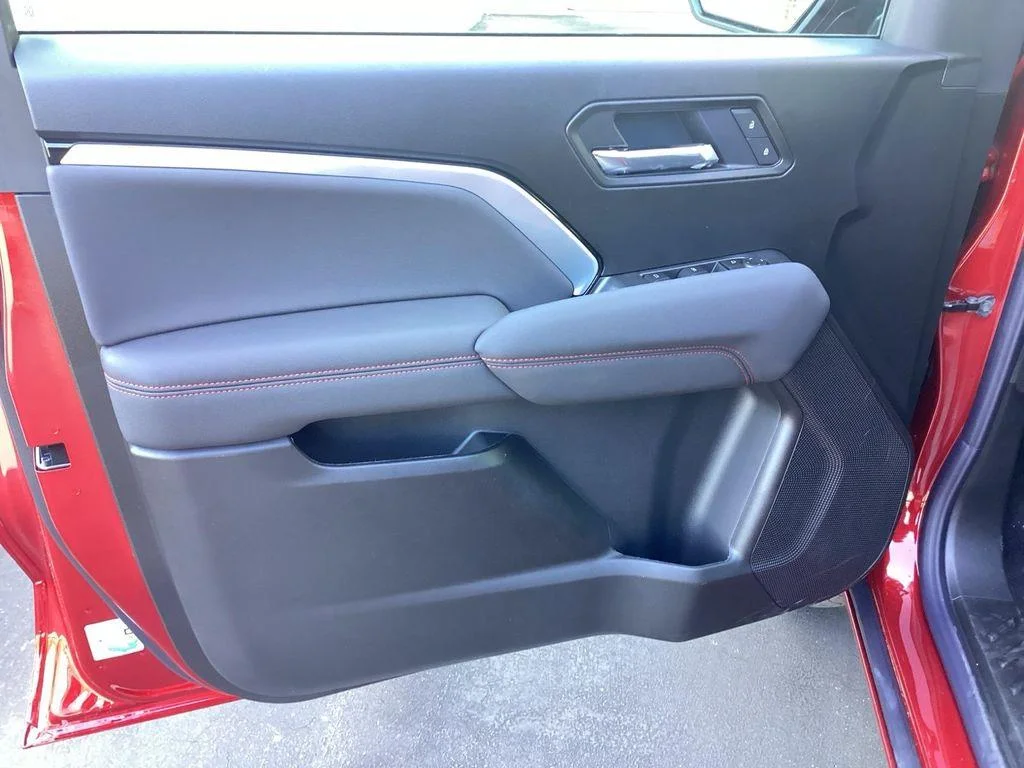 New 2026 Radiant Red Tintcoat Chevrolet Z71 image 21