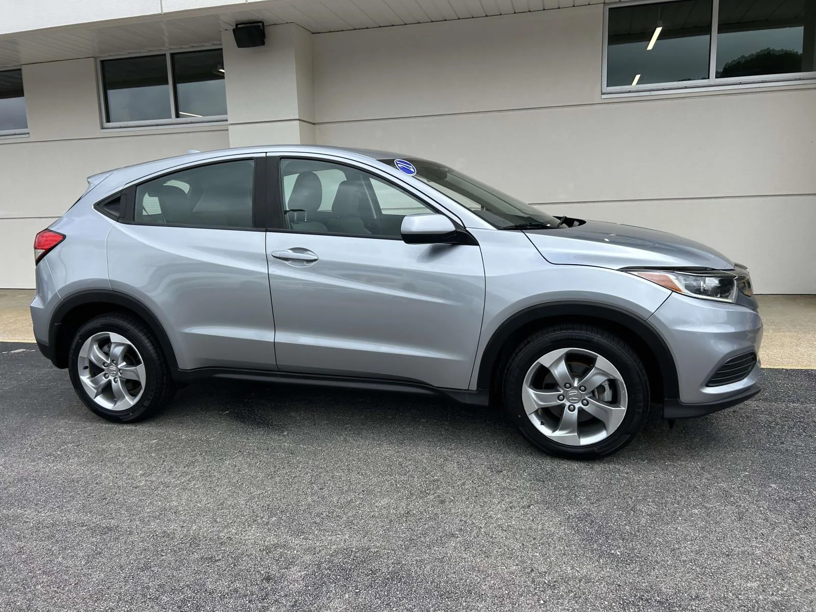Used 2021 Lunar Silver Metallic Honda LX 2WD CVT image 2