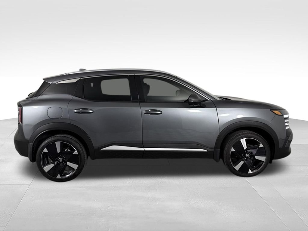 Used 2025 Gun Metallic Nissan SR image 7