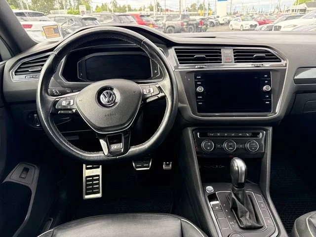 Used 2020  Volkswagen SEL Premium R-Line image 12