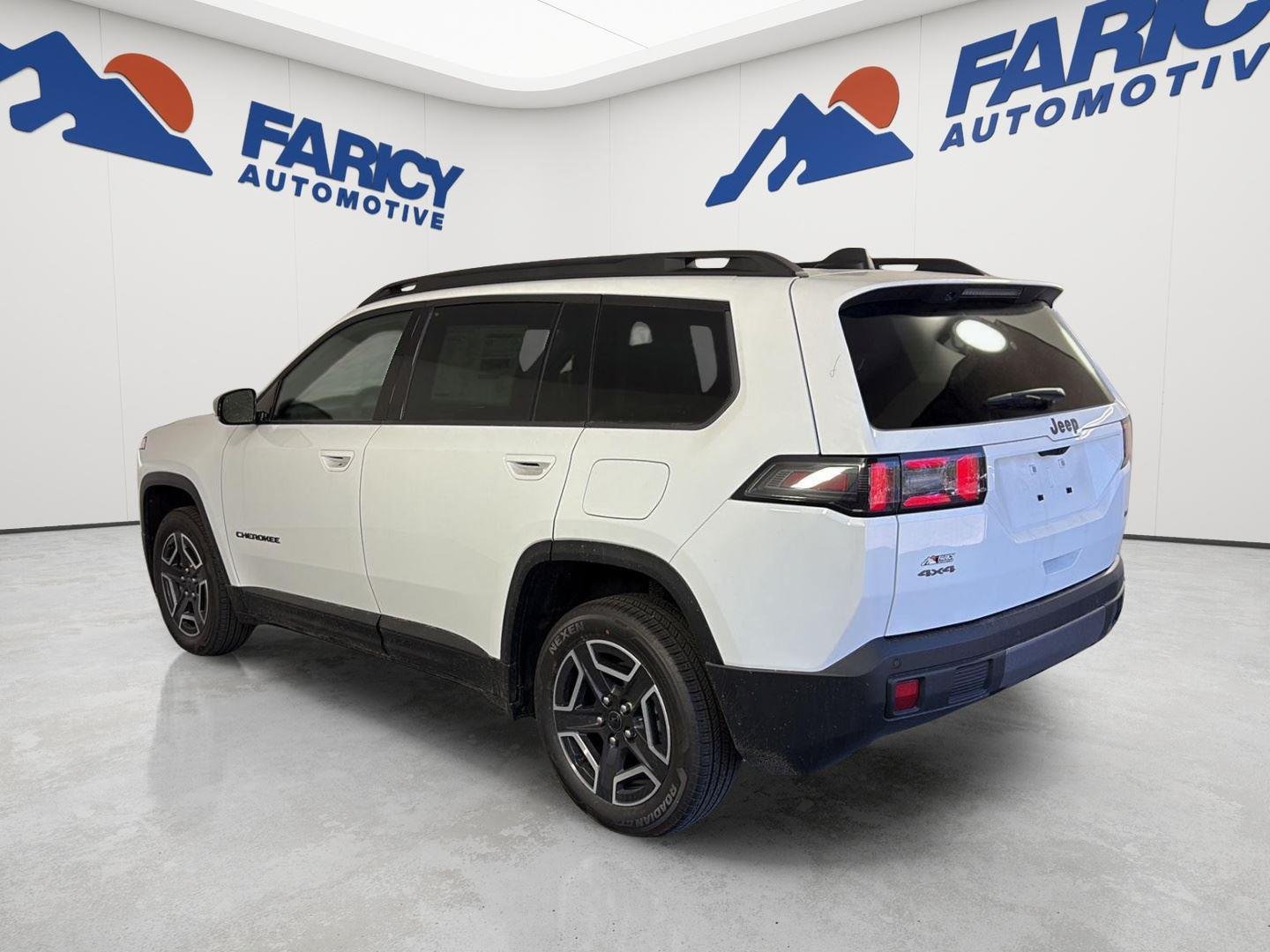 New 2026 Bright White Clear-Coat Exterior Paint Jeep Limited image 6