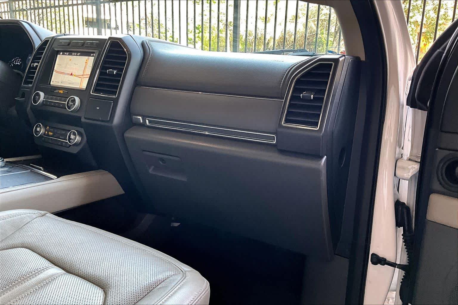 Used 2019 White Platinum Metallic Tri-Coat Ford Limited image 18