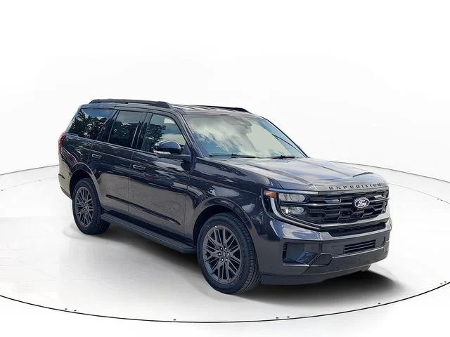 New 2027 Gray Metallic Ford Platinum image 3