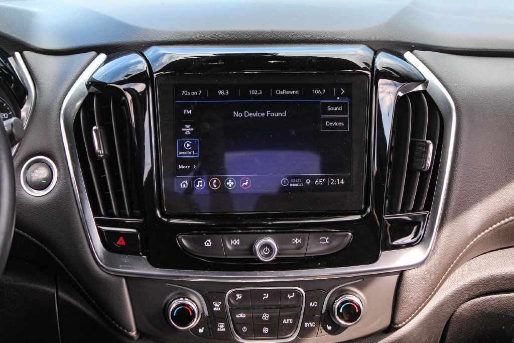 Used 2023 MOSAIC BLACK METALLIC Chevrolet LT Cloth image 20