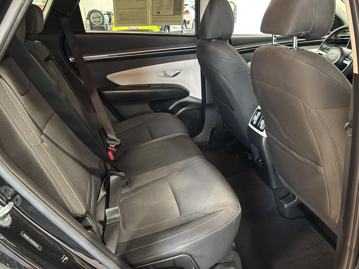 Used 2022 Phantom Black Hyundai SEL image 4