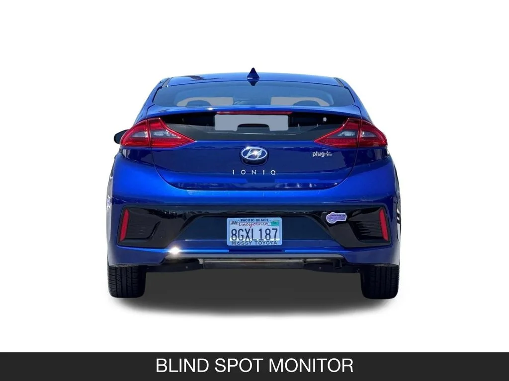 Used 2019 Blue Hyundai Limited image 7