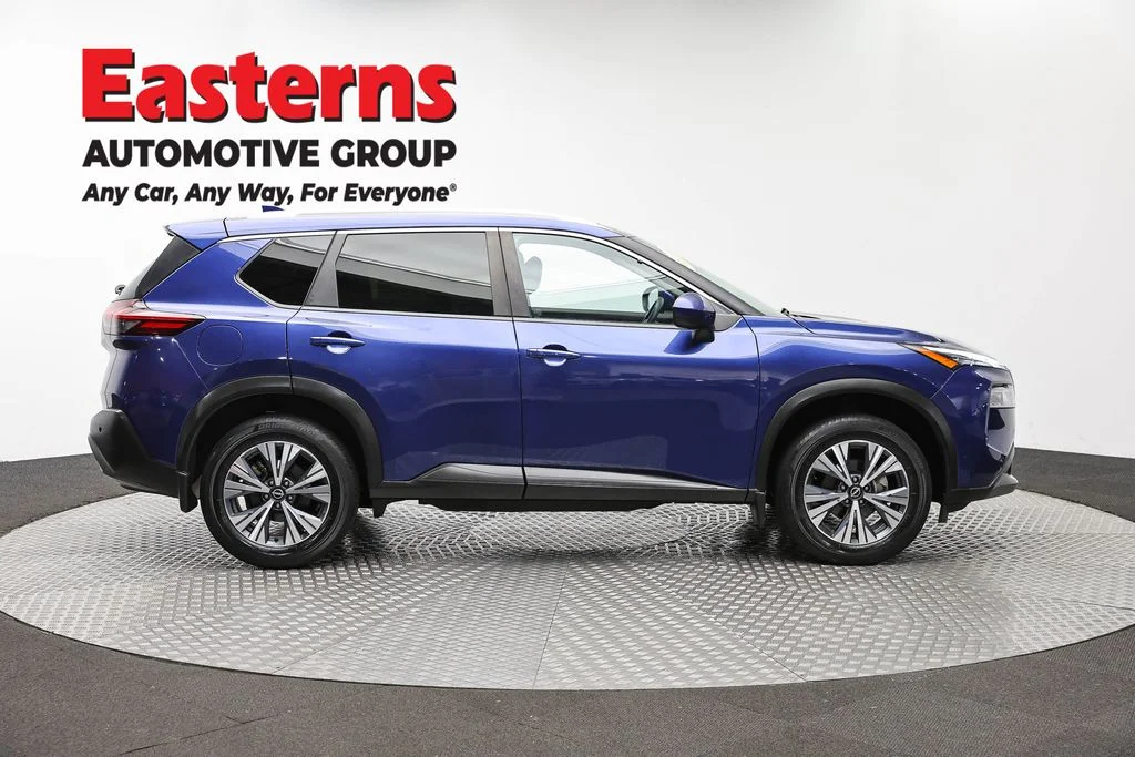 Used 2023 Blue Nissan SV image 4