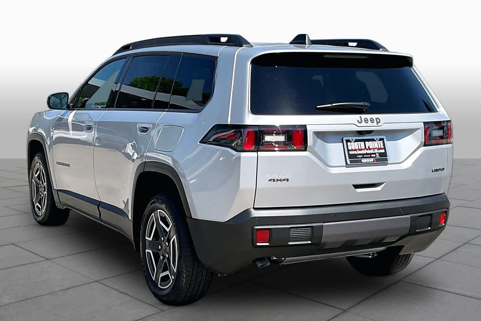 New 2026 Silver Zynith Clear-Coat Exterior Paint Jeep Limited image 12