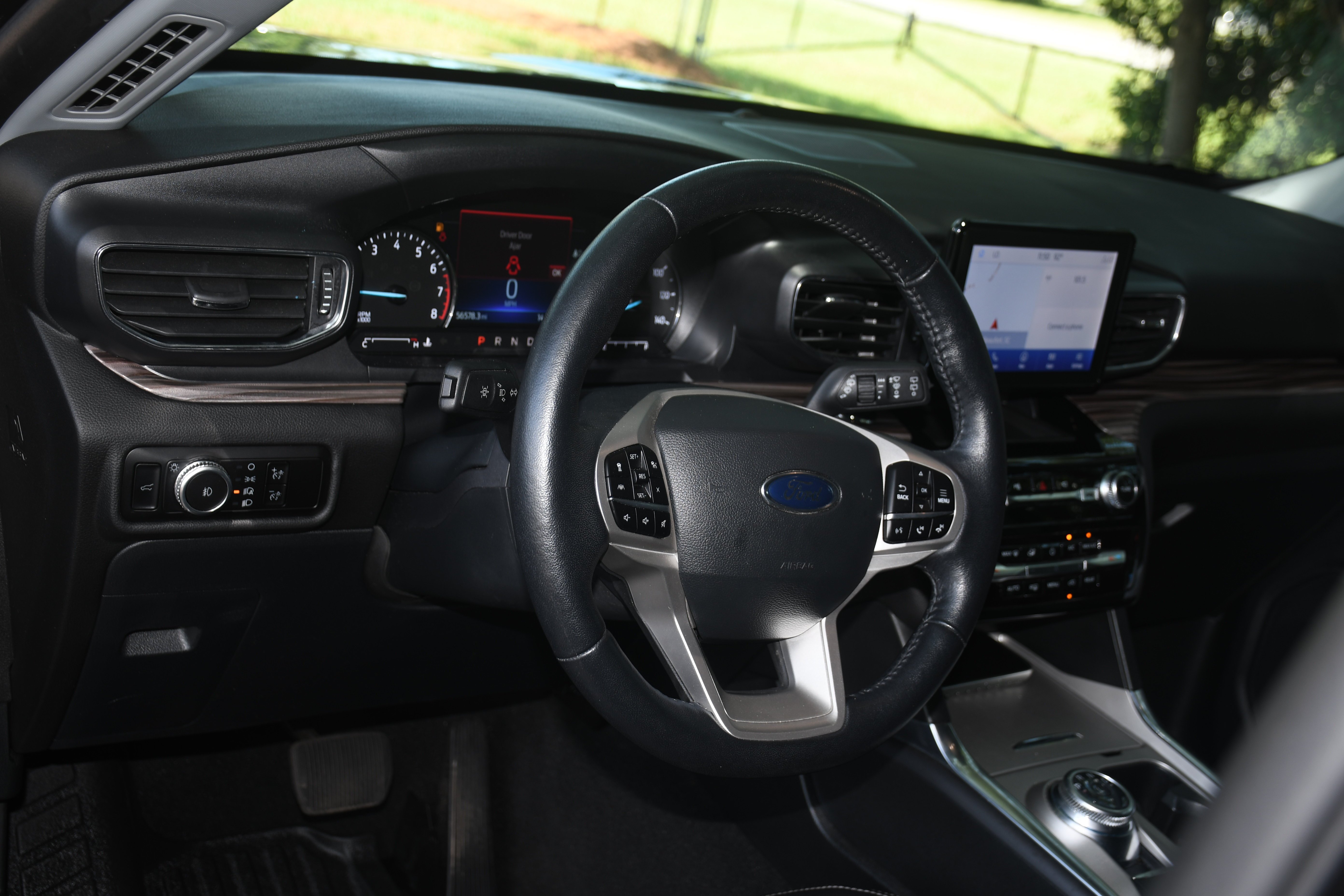 Used 2023 Black Ford Limited image 8