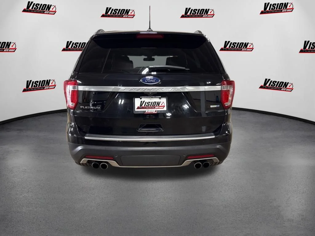 Used 2019  Ford Platinum image 6