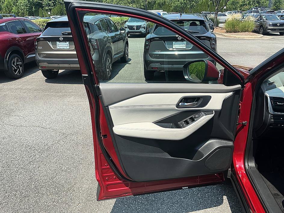 Certified Used 2023 Scarlet Ember Tintcoat Nissan SV image 11