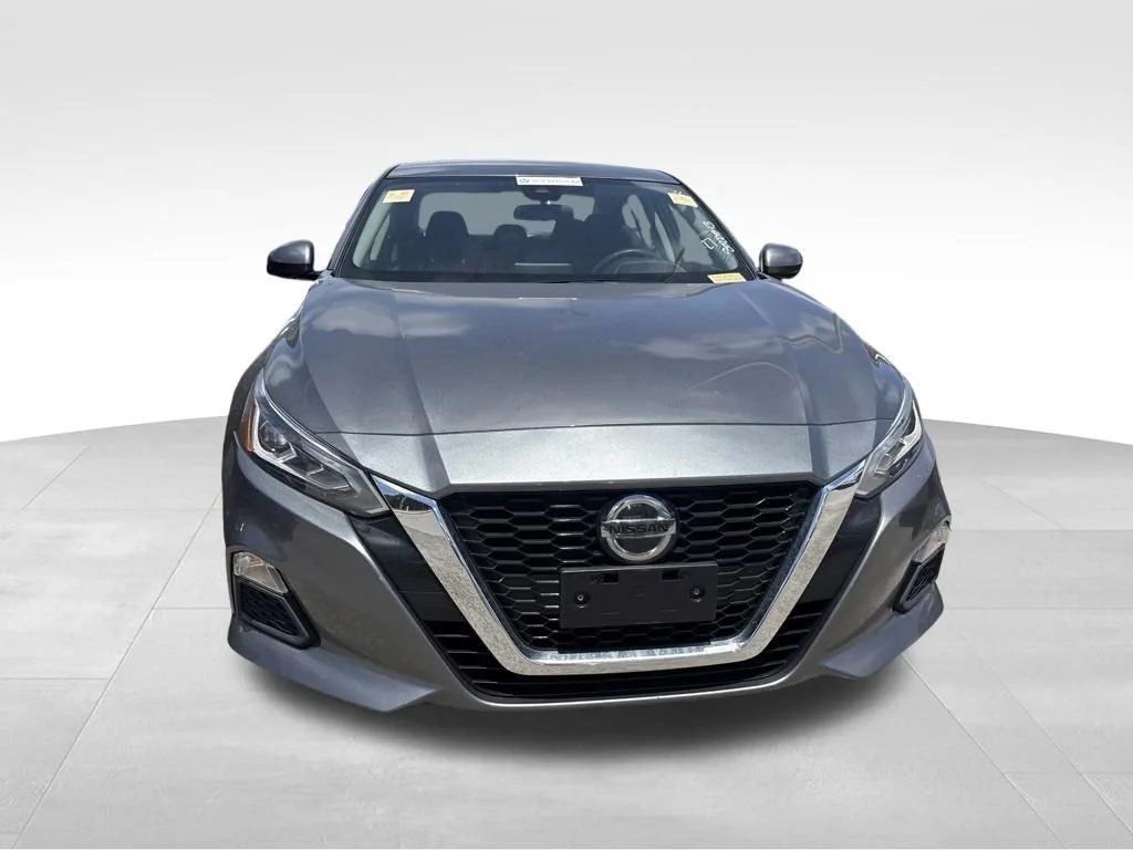Used 2022 Gray Nissan 2.5 SV image 7
