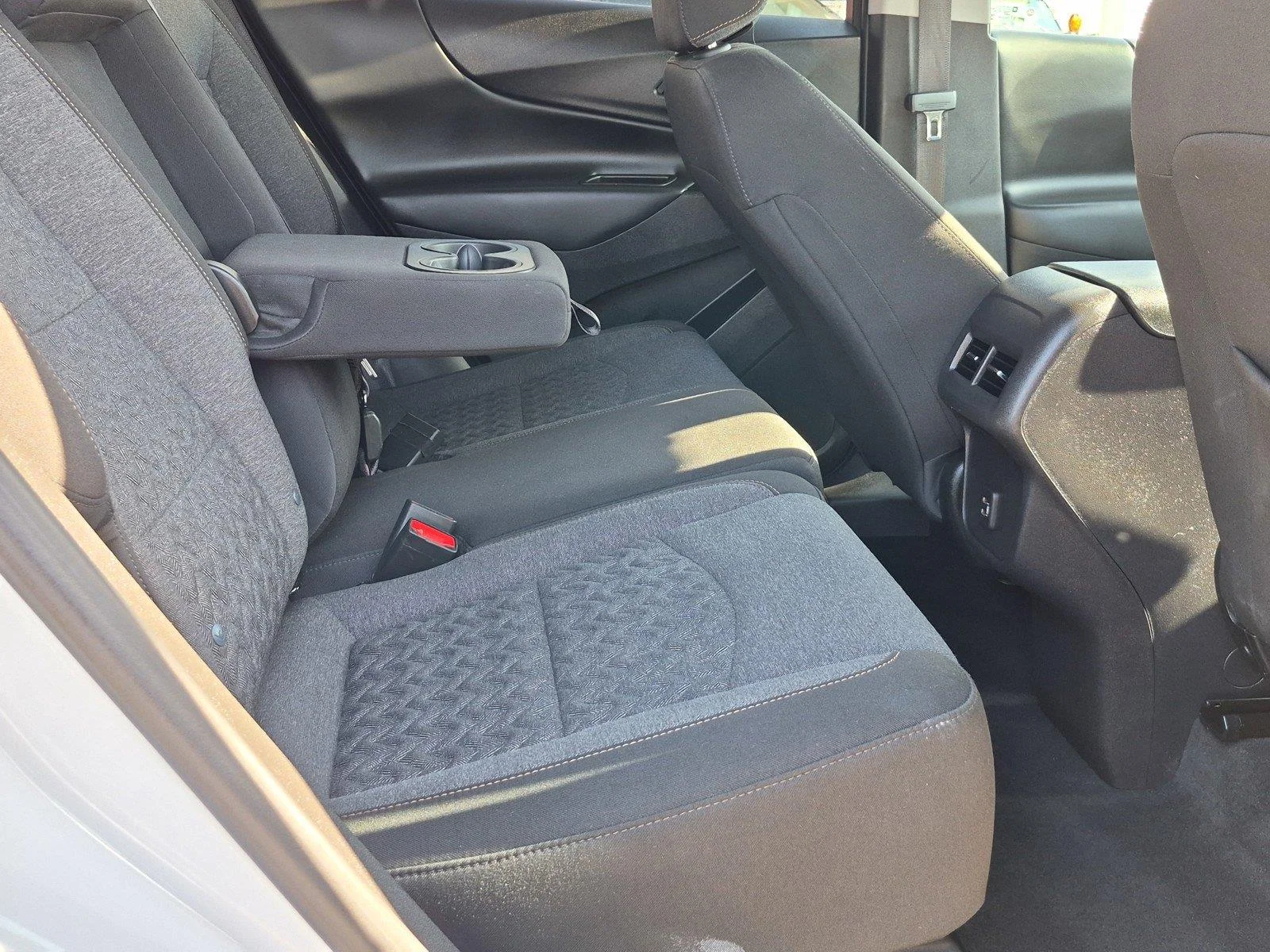 Used 2024 Summit White Chevrolet LT image 7