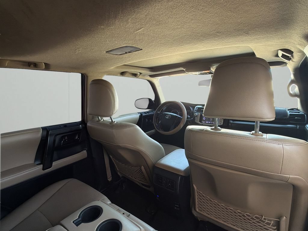 Used 2014  Toyota Limited image 49
