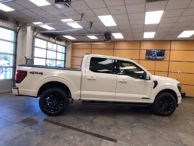 New 2026 Star White Metallic Tri-Coat Ford Lariat® image 8