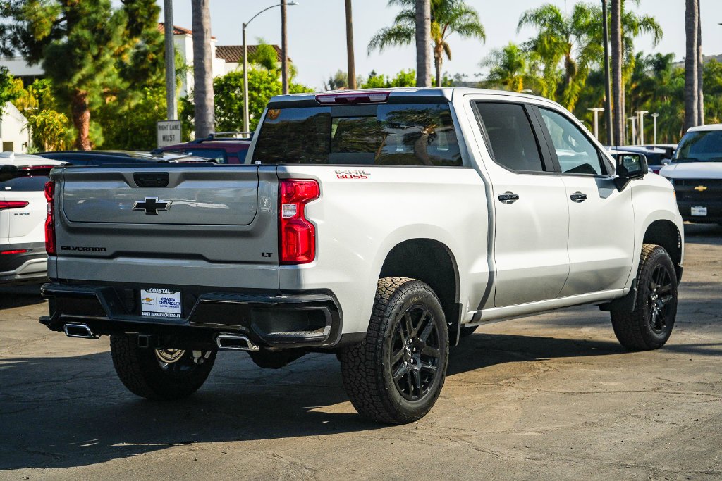 2026 Chevrolet Silverado 1500 LT Trail Boss - Photo 6