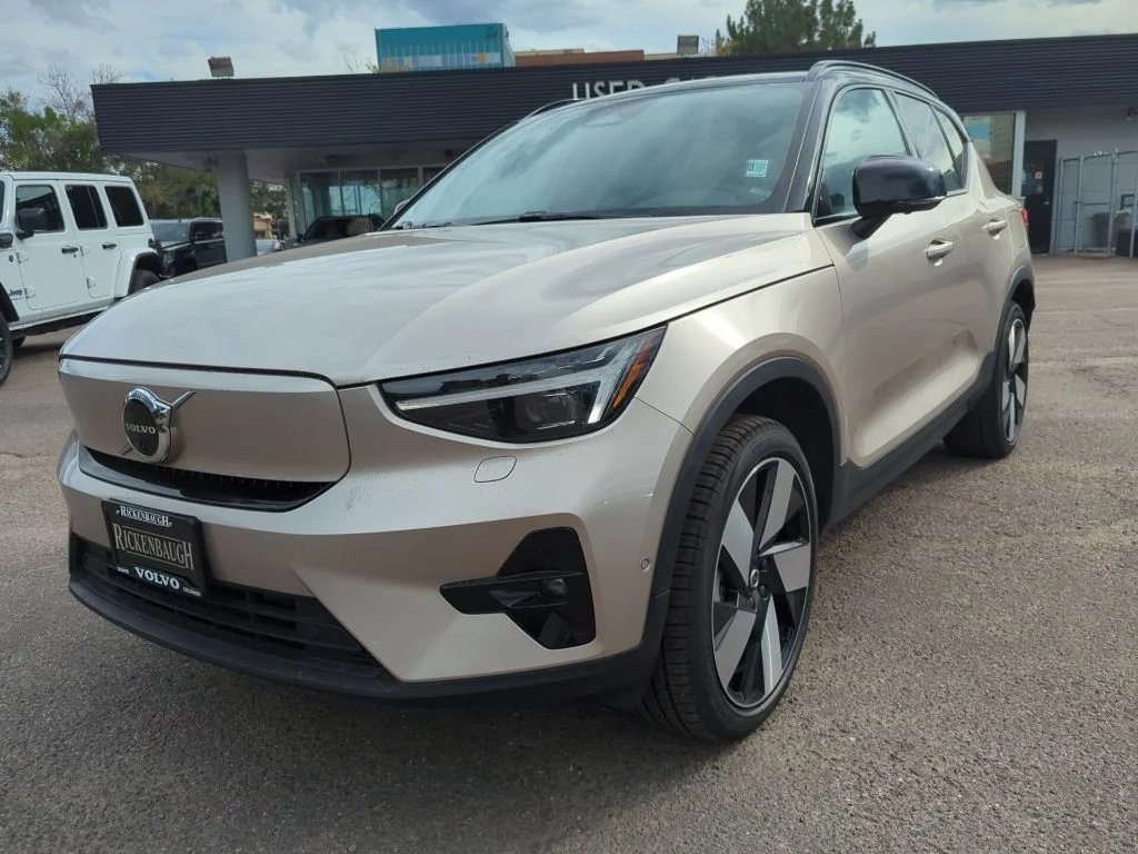 Certified Used 2023  Volvo Ultimate image 3