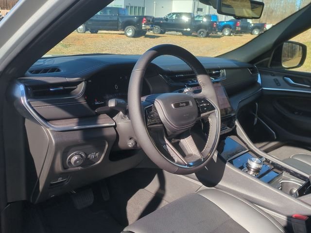 2025 Jeep Grand Cherokee Overland - Photo 29