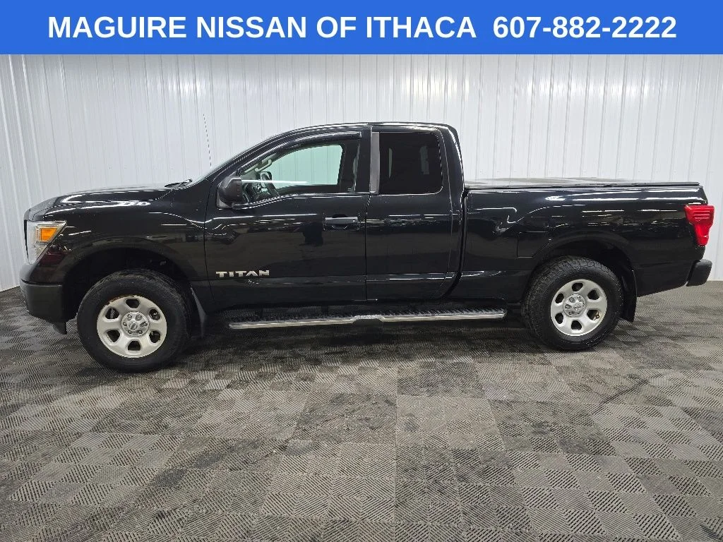 Used 2018 Black Nissan S image 5