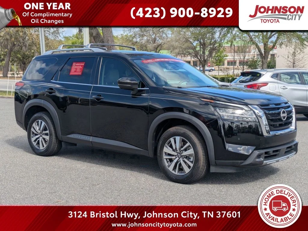 2023 Nissan Pathfinder SL 4WD's photo