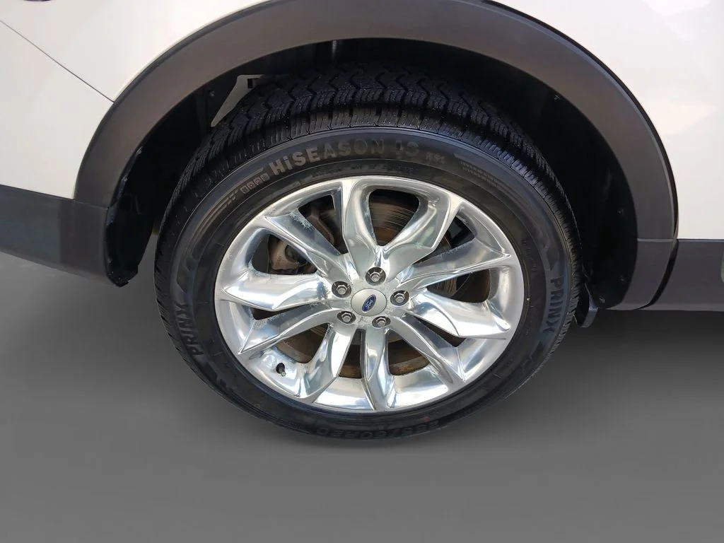 Used 2015 White Ford XLT image 10
