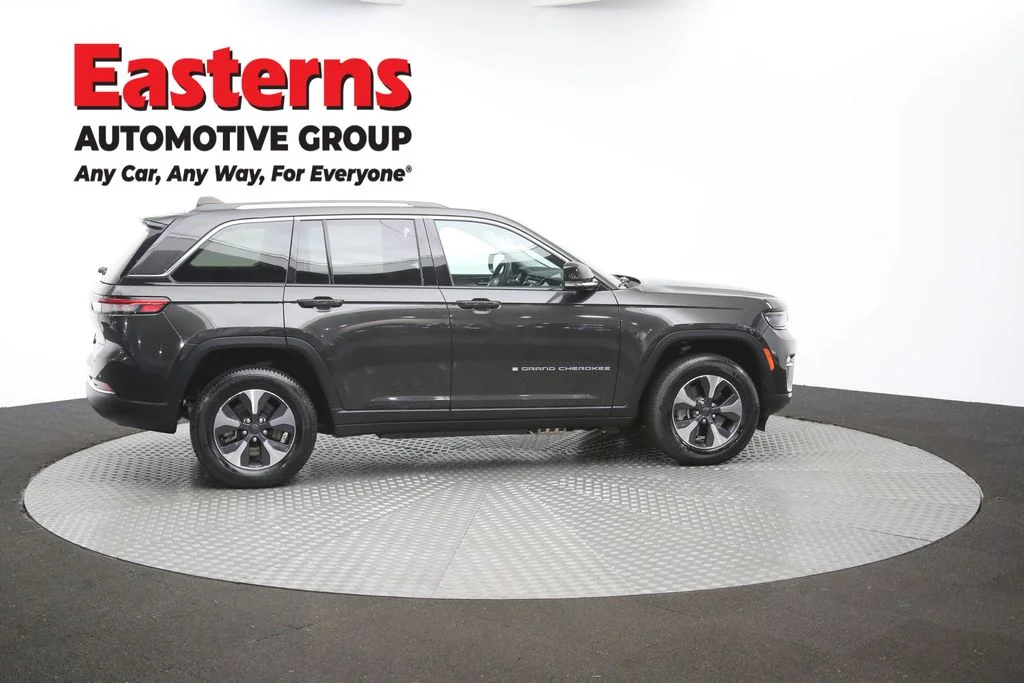 Used 2024 Brown Jeep 4xe image 43