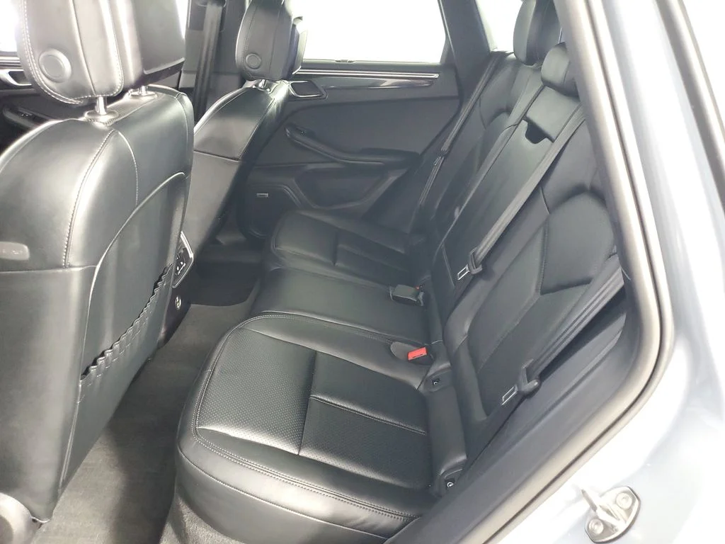 Used 2024 Silver Porsche  image 13