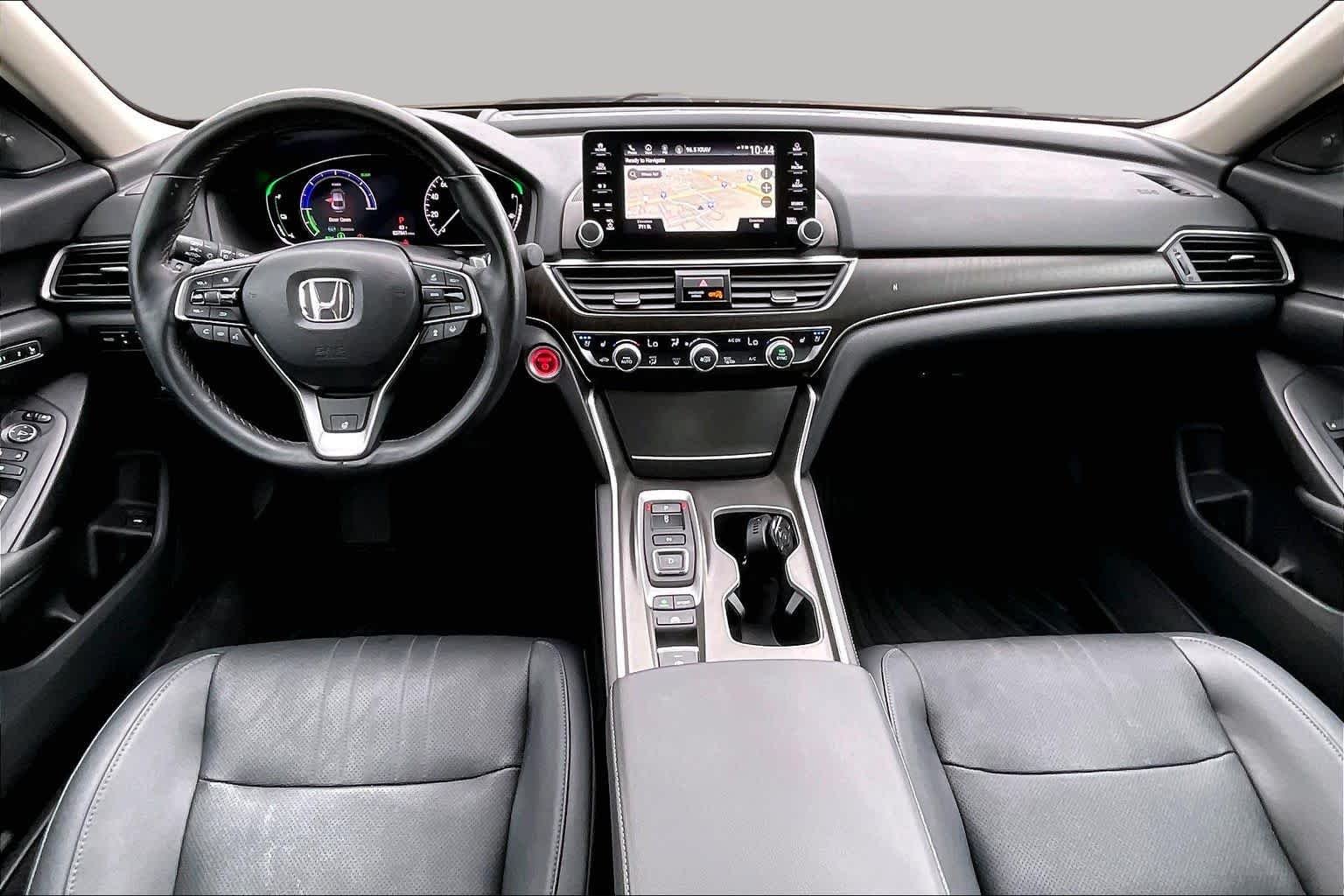 Used 2020 Crystal Black Pearl Honda Touring image 15