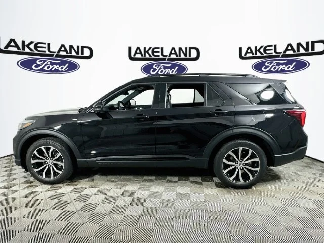 New 2026 Ford Explorer ST-Line