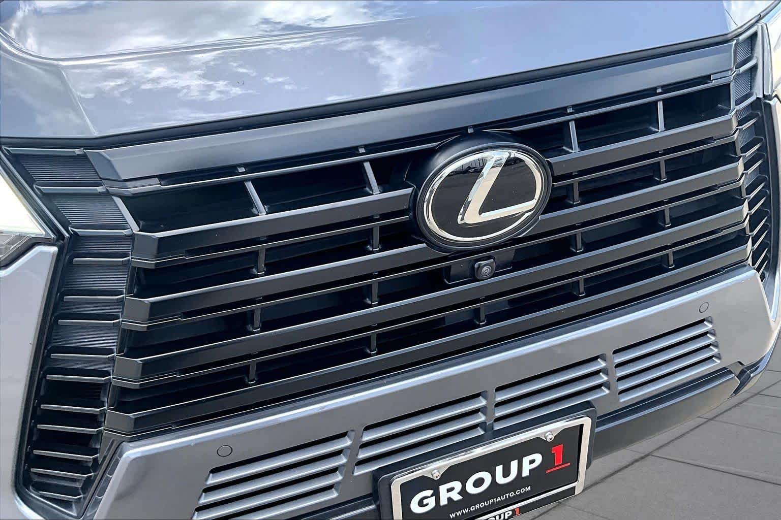 Used 2024 Nebula Gray Pearl Lexus Premium+ image 30