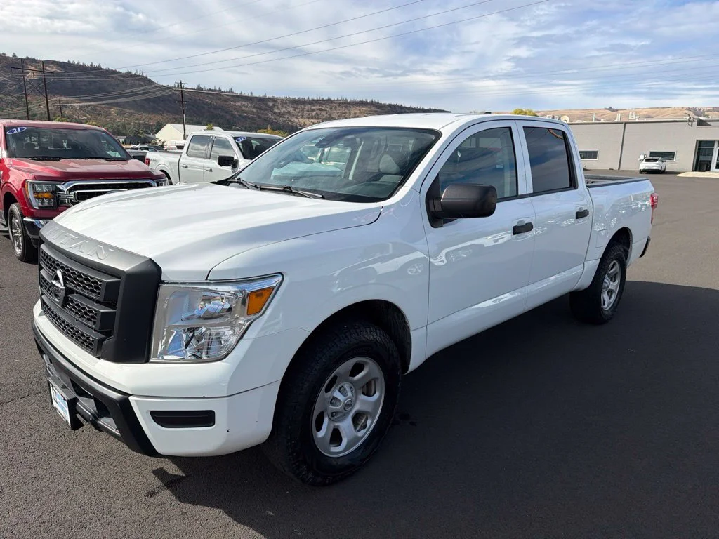 2022 Nissan Titan S