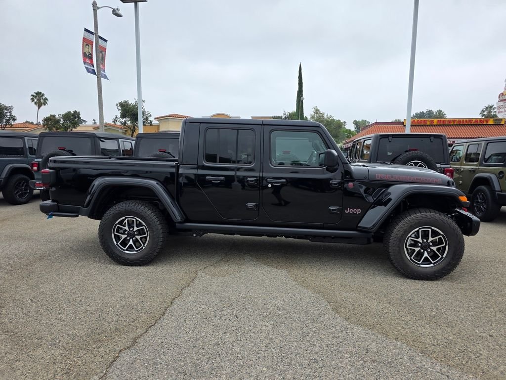 New 2026 Black Clear-Coat Exterior Paint Jeep Rubicon X image 3