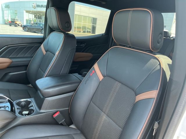 Used 2024 White GMC AT4 image 13